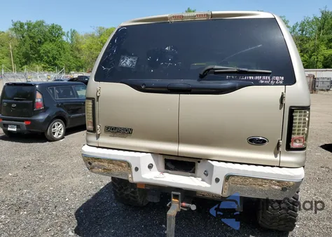 2004 Ford Excursion Limited z USA, uszkodzony, nr VIN 1FMSU43P44EC04527